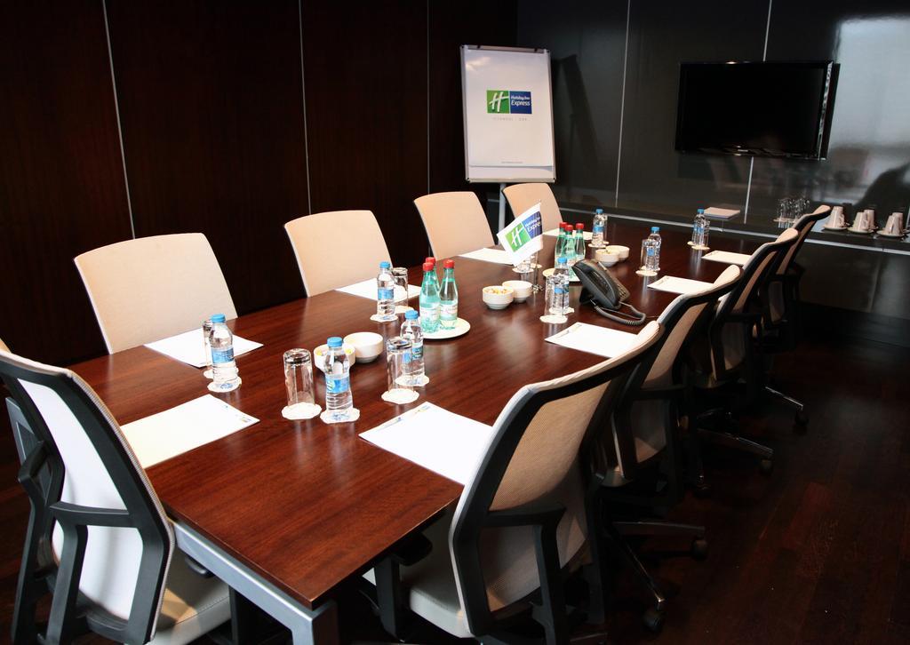 Holiday Inn Express Istanbul-Ora Экстерьер фото